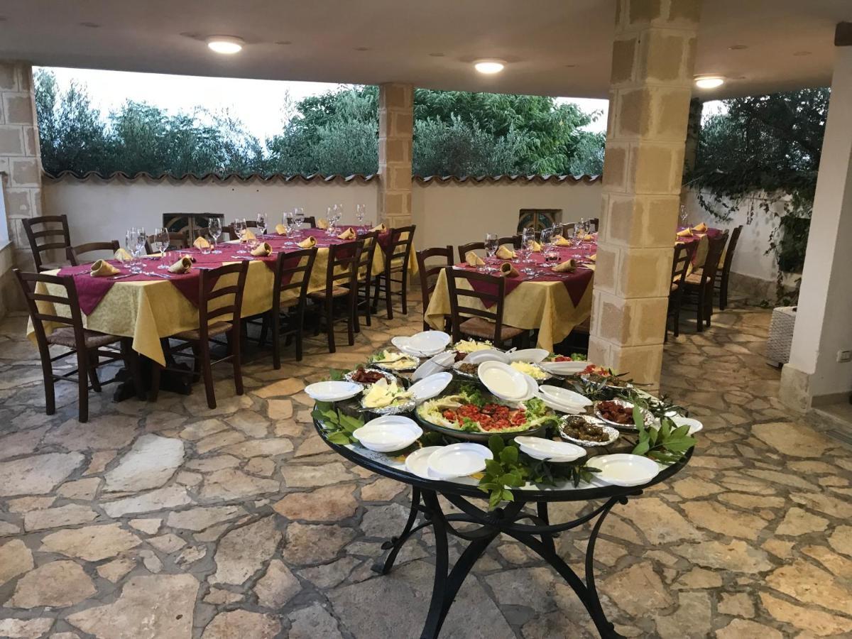 Villa Ceni - Appartamenti Con Camere, Cucina, Wc E Terrazza Sul Mare In Villa Con Piscina, Giardino E Parcheggio Marinella di Selinunte Exterior photo