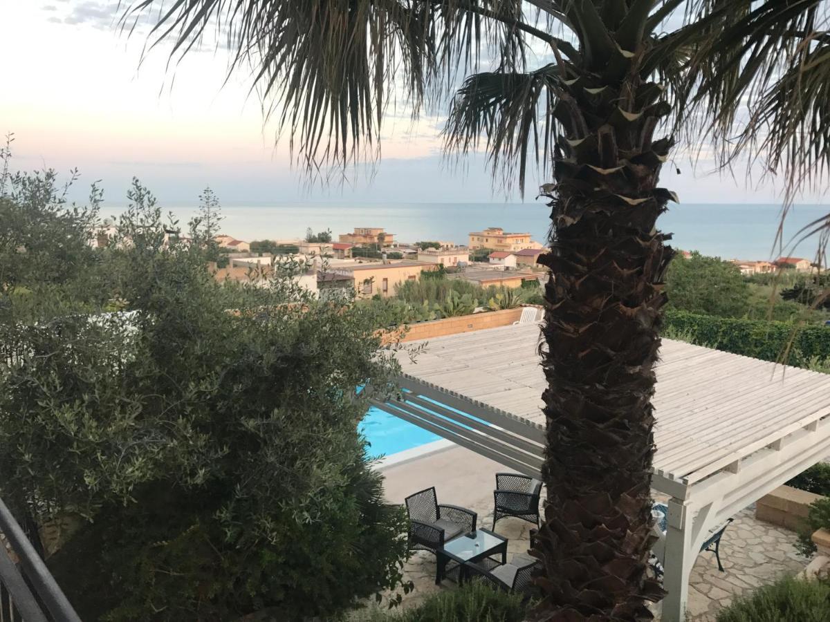 Villa Ceni - Appartamenti Con Camere, Cucina, Wc E Terrazza Sul Mare In Villa Con Piscina, Giardino E Parcheggio Marinella di Selinunte Exterior photo