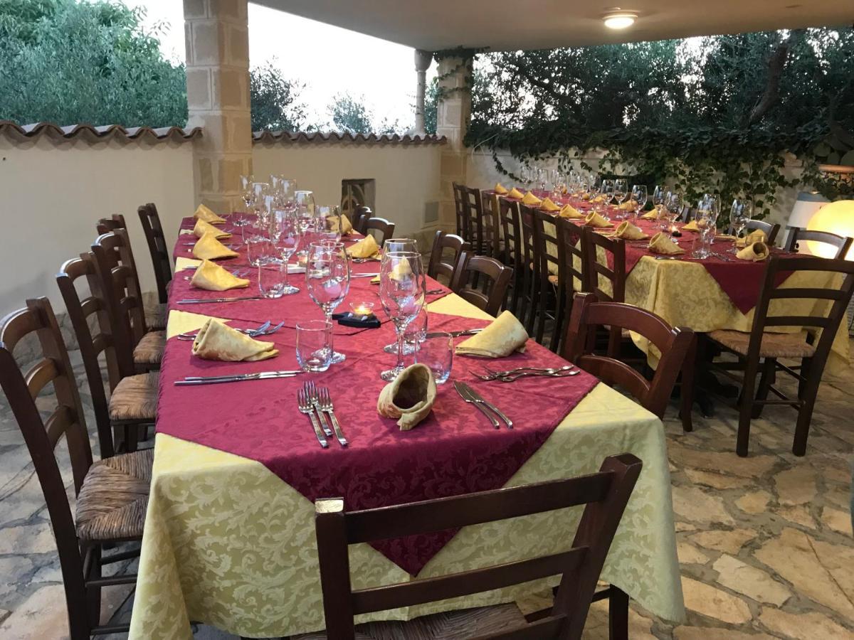 Villa Ceni - Appartamenti Con Camere, Cucina, Wc E Terrazza Sul Mare In Villa Con Piscina, Giardino E Parcheggio Marinella di Selinunte Exterior photo