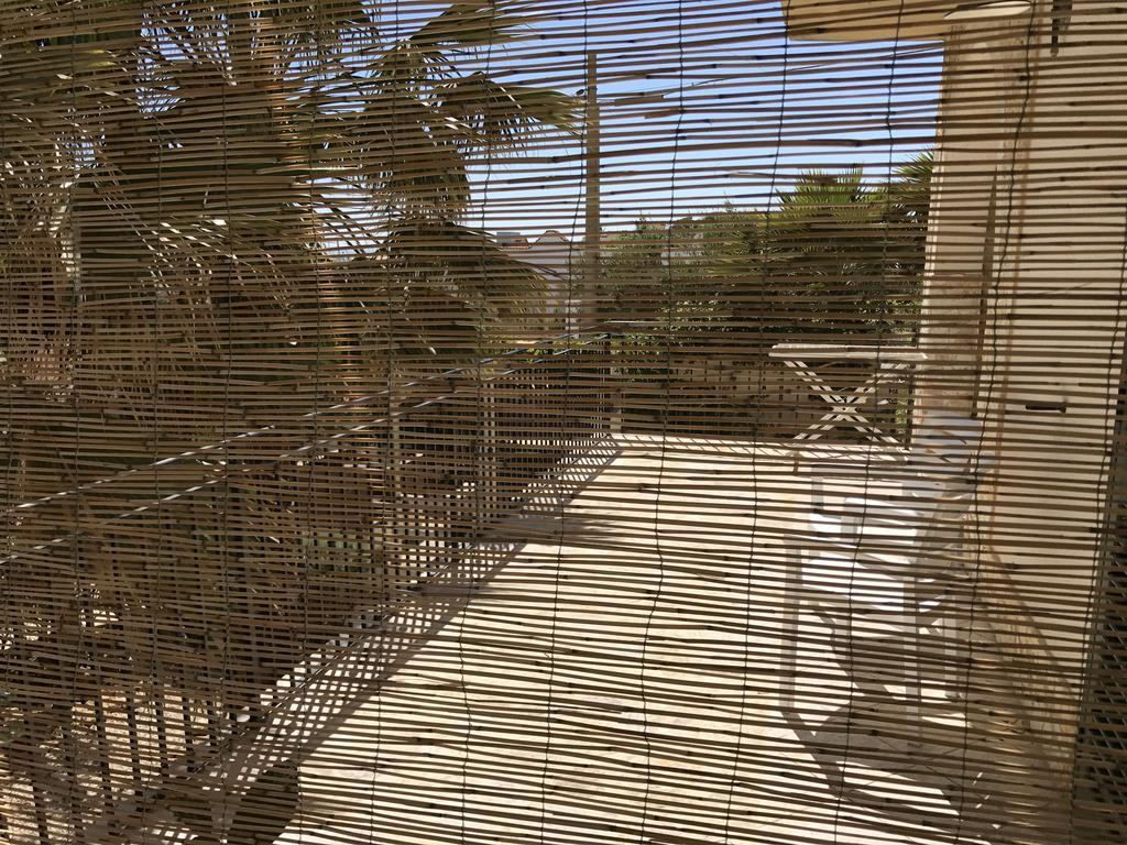 Villa Ceni - Appartamenti Con Camere, Cucina, Wc E Terrazza Sul Mare In Villa Con Piscina, Giardino E Parcheggio Marinella di Selinunte Exterior photo
